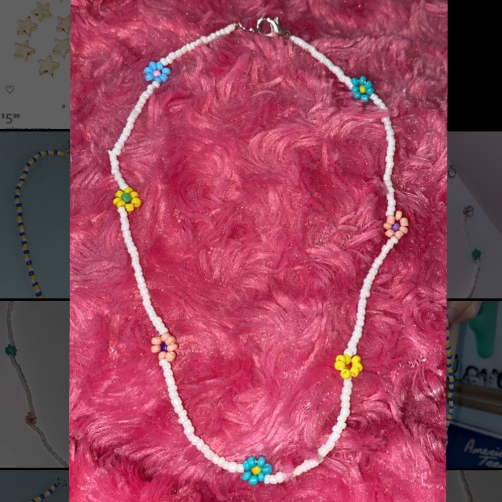 Flower beaded necklace